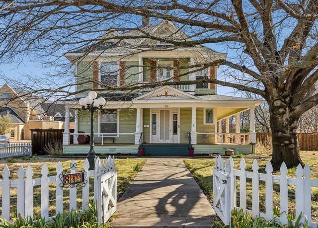 Property at 819 S Crockett St, Sherman, TX 75090, 4 beds, 2 baths