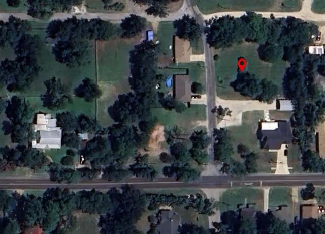 Property at 209 N Hill St, Pilot Point, TX 76258