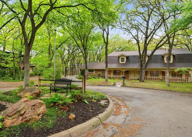 Property at 2114 Cross Creek Ct, Arlington, TX 76017, 4 beds, 3.5 baths