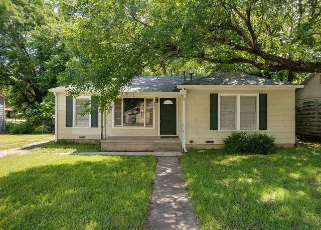 Property at 1820 Mill St, Gainesville, TX 76240, 3 beds, 1.5 baths