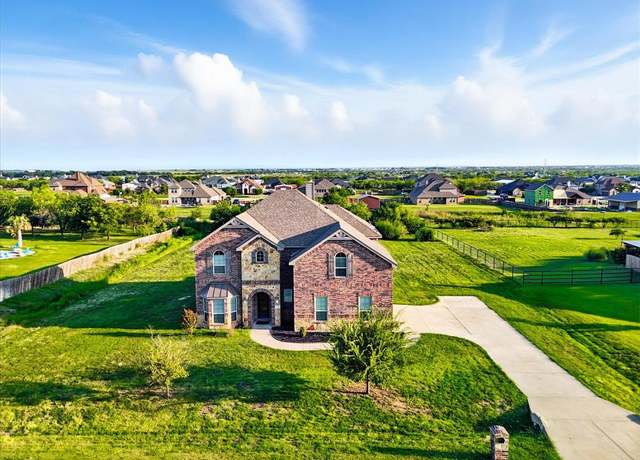 Property at 3340 Jaycee Dr, Midlothian, TX 76065, 5 beds, 3.5 baths