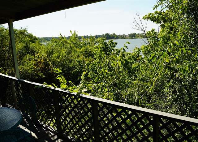 Property at 7028 Edgewater Trl, Fort Worth, TX 76135, 2 beds, 2 baths