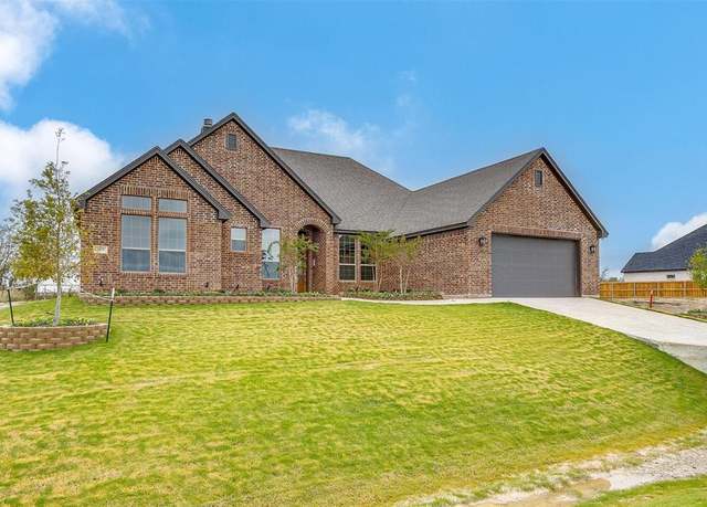 Property at 2515 Dartford Dr, Crowley, TX 76036, 4 beds, 3 baths