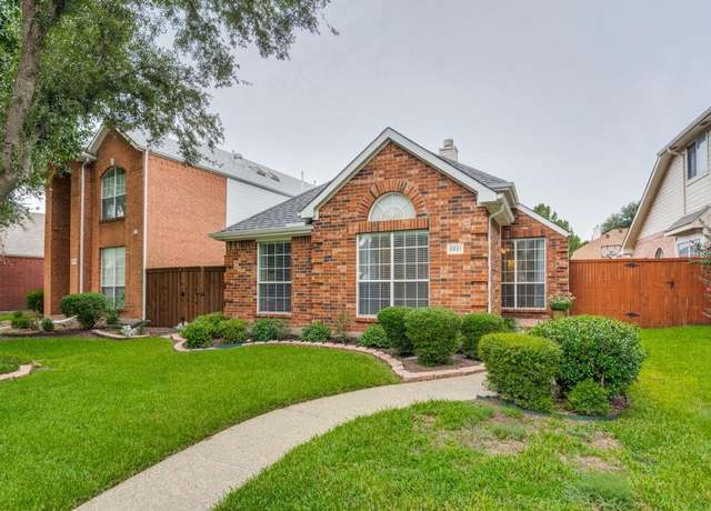 Property at 6821 Barbican Dr, Plano, TX 75023, 3 beds, 2 baths