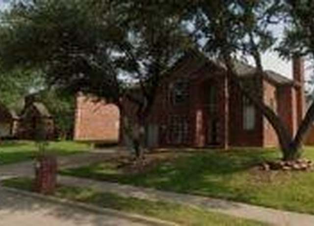Property at 2820 Lakemont Dr, Flower Mound, TX 75022, 4 beds, 3 baths