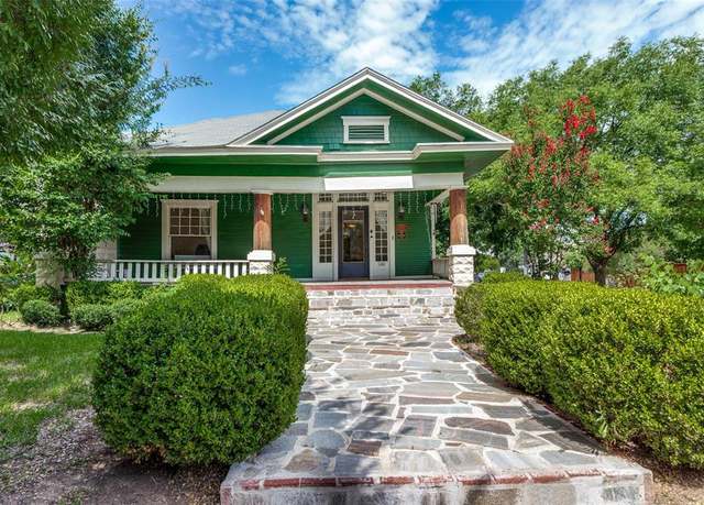Property at 2000 Hurley Ave, Fort Worth, TX 76110, 4 beds, 3 baths