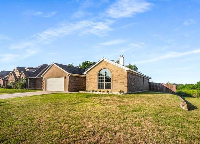 Property at 1715 Abaco Dr, Mansfield, TX 76063, 4 beds, 2 baths