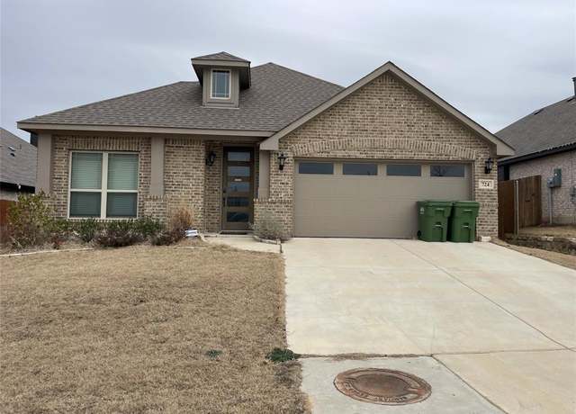 Property at 724 Jaguar Rdg, Godley, TX 76044, 4 beds, 2 baths