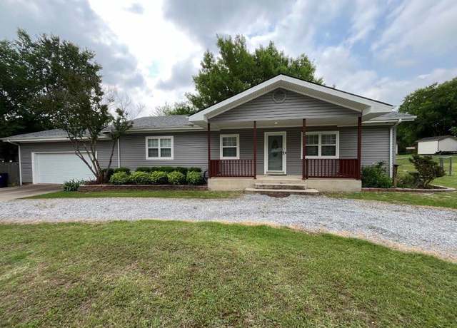 Property at 751 E Cooper St, Van Alstyne, TX 75495, 3 beds, 1 bath