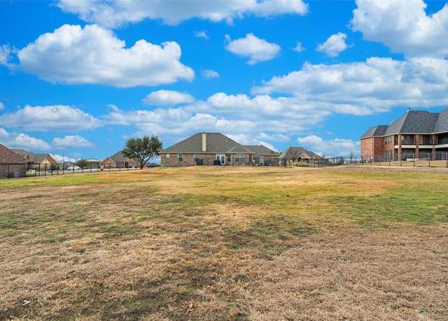 Property at 116 Lonesome Trl, Haslet, TX 76052, 4 beds, 2 baths