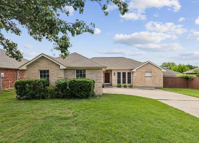 Property at 5216 Whiting Way, Denton, TX 76208, 3 beds, 2 baths