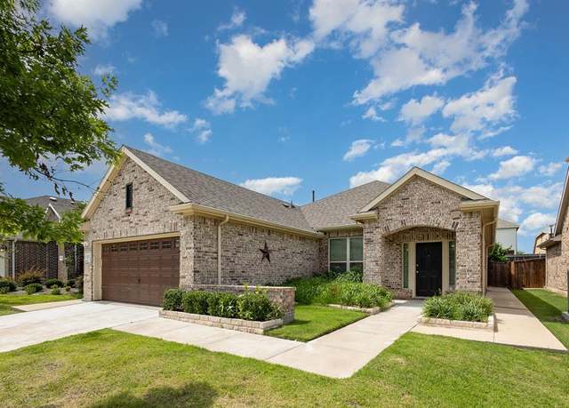 Property at 1572 Cedar Crest Dr, Forney, TX 75126, 3 beds, 2 baths