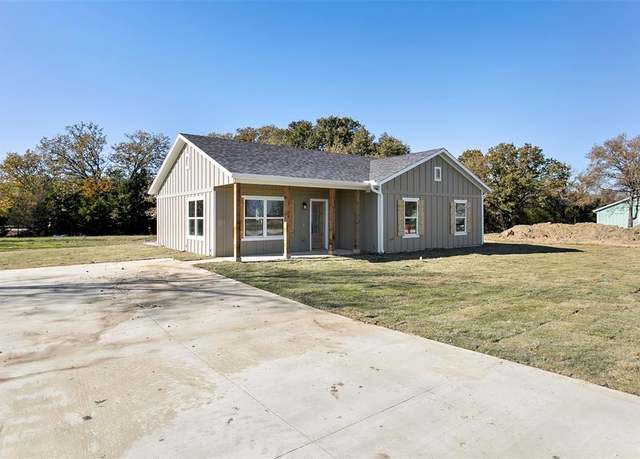 Property at 429 Caro Dr, West Tawakoni, TX 75474, 3 beds, 2 baths