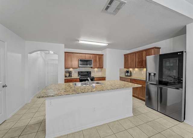 Property at 2812 Englenook Dr, Seagoville, TX 75159, 4 beds, 2 baths