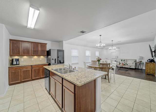 Property at 2812 Englenook Dr, Seagoville, TX 75159, 4 beds, 2 baths