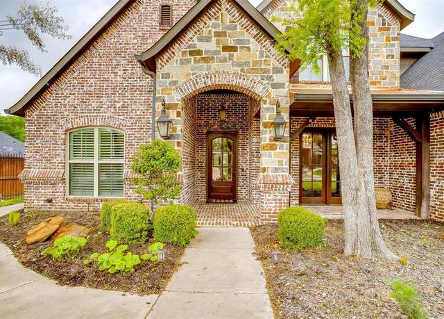 Property at 152 Claremont Dr, Ovilla, TX 75154, 4 beds, 3.5 baths