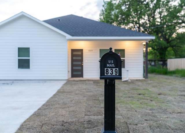 Property at 839 SW 7th St, Cooper, TX 75432, 3 beds, 3 baths
