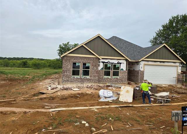 Property at 498 Cumberland Trl, Bridgeport, TX 76458, 3 beds, 2 baths