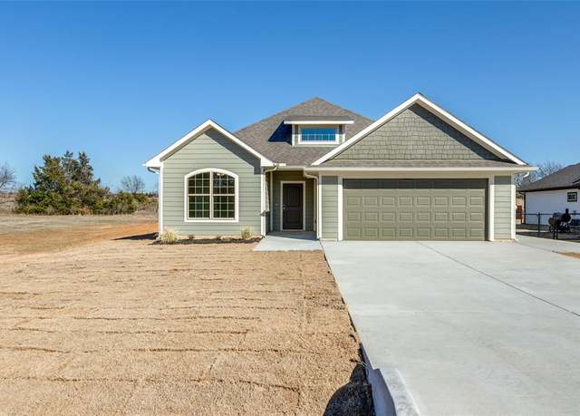 Property at 133 Mohave Dr, Gainesville, TX 76240, 3 beds, 2 baths
