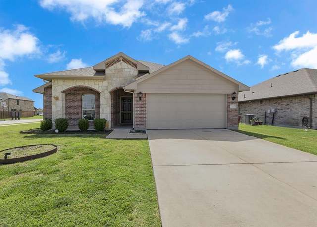 Property at 112 New Haven St, Farmersville, TX 75442, 4 beds, 2 baths