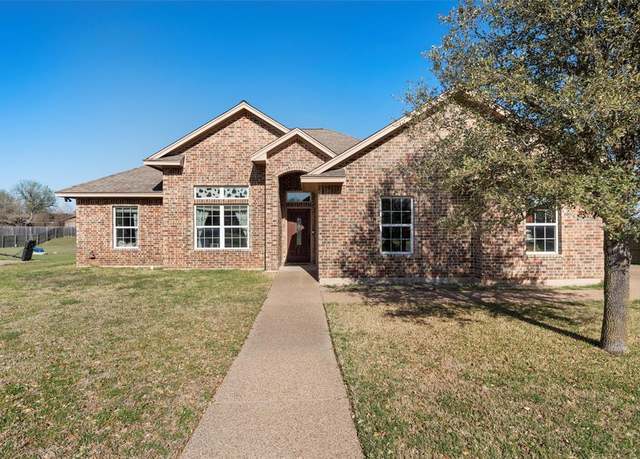 Property at 516 Celeste Dr, Robinson, TX 76706, 3 beds, 2 baths