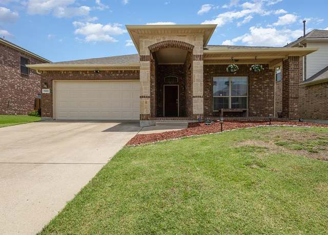 Property at 7609 Velvet Antler Trl, Arlington, TX 76002, 3 beds, 2 baths