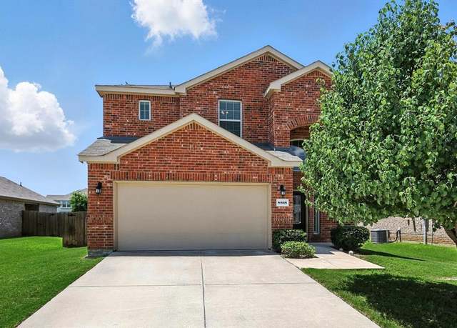 Property at 8808 Deadwood Ln, Aubrey, TX 76227, 3 beds, 2.5 baths