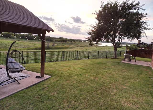 Property at 1221 Clearwater Dr, Frisco, TX 75036, 4 beds, 3.5 baths