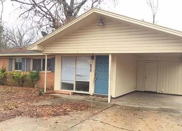 Property at 938 Huntington Ln, Shreveport, LA 71106, 3 beds, 1 bath