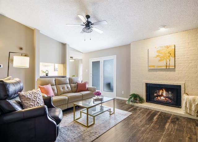 Property at 2100 Friendly Dr #3024, Arlington, TX 76011, 2 beds, 2 baths