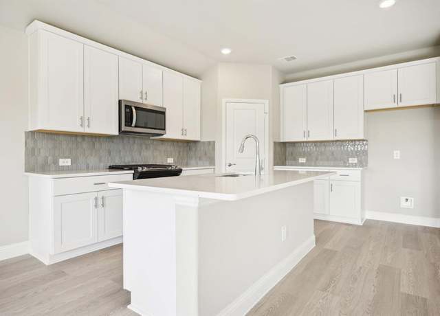 Property at 6616 Stone Elm Ln, Fort Worth, TX 76036, 4 beds, 3 baths