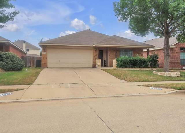 Property at 6161 Tilapia Dr, Fort Worth, TX 76179, 3 beds, 2 baths