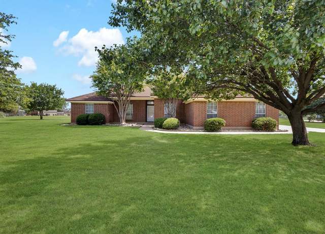 Property at 10832 Sky Ridge Ct, Haslet, TX 76052, 4 beds, 3 baths