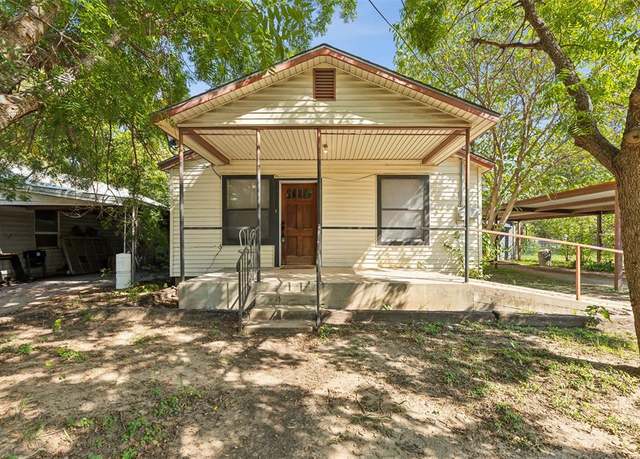 Property at 307 N Dixie St, Eastland, TX 76448, 2 beds, 1 bath