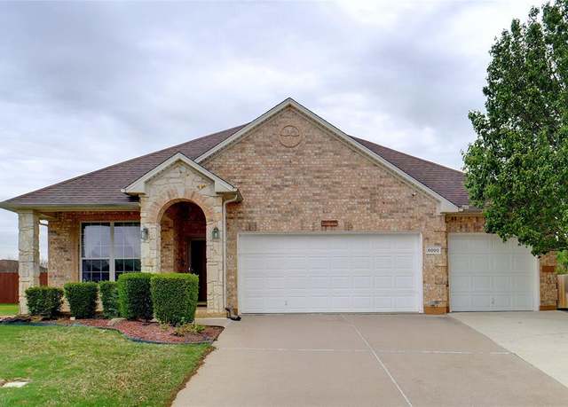 Property at 8000 Joshua Tree Ct, Arlington, TX 76002, 4 beds, 2 baths