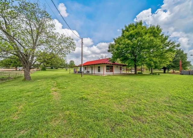 Property at 7510 N State Highway 108, Stephenville, TX 76401, 3 beds, 2 baths