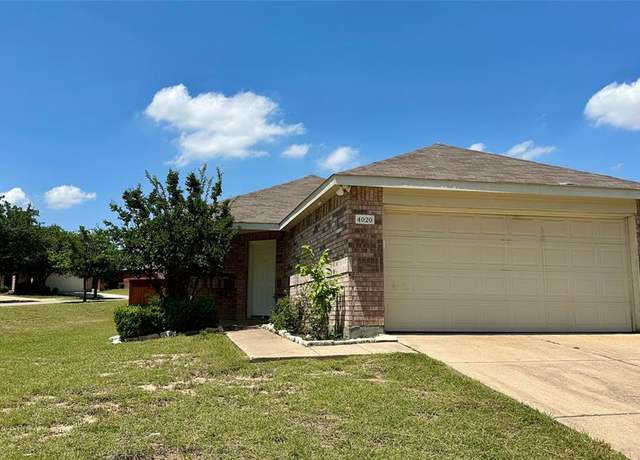 Property at 4020 Shawnee Trl, Heartland, TX 75126, 3 beds, 2 baths