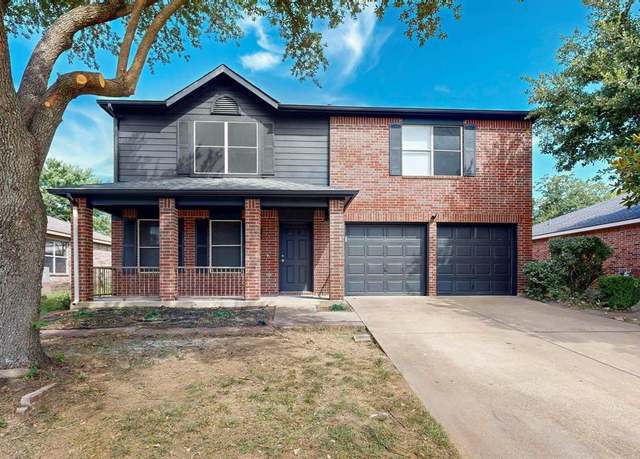 Property at 204 Prentice Dr, Seagoville, TX 75159, 4 beds, 2.5 baths