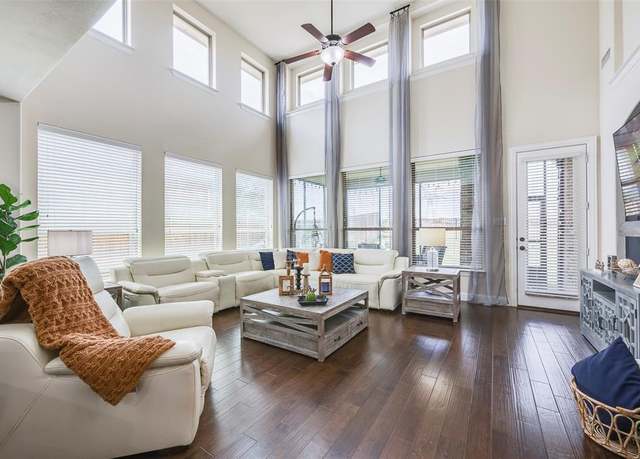 Property at 14901 Seventeen Lakes Blvd, Fort Worth, TX 76262, 5 beds, 4.5 baths