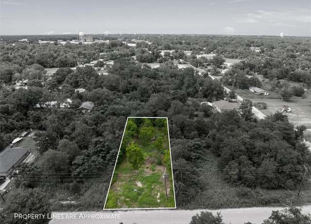 Property at 319 1st St, Marlin, TX 76661