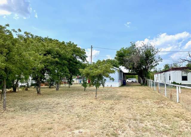 Property at 1213 W 4th St, Breckenridge, TX 76424, 2 beds, 2 baths