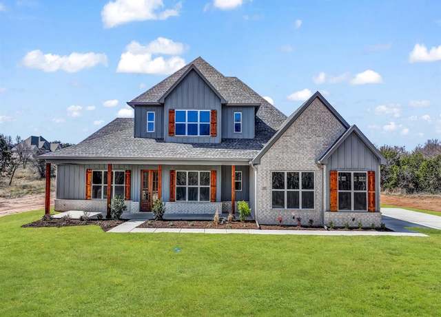 Property at 3007 Wyatts Way, Weatherford, TX 76087, 4 beds, 4.5 baths