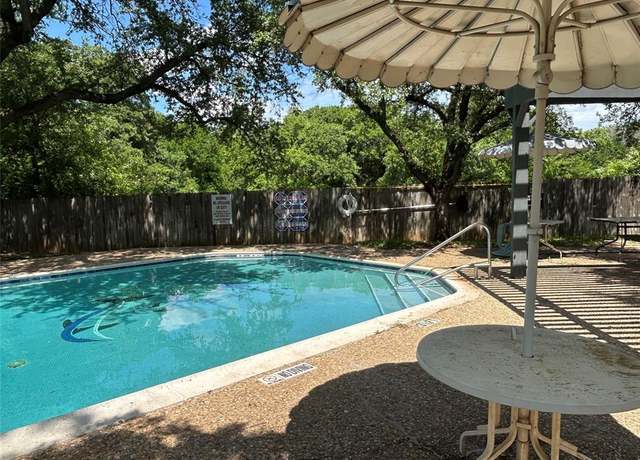 Property at 612 Ridgeline Dr, Hurst, TX 76053, 2 beds, 1.5 baths