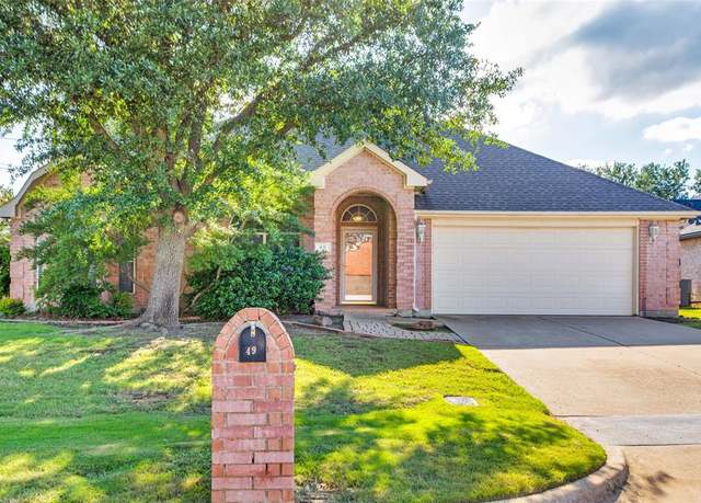 Property at 49 Sonora Dr, Trophy Club, TX 76262, 3 beds, 2 baths