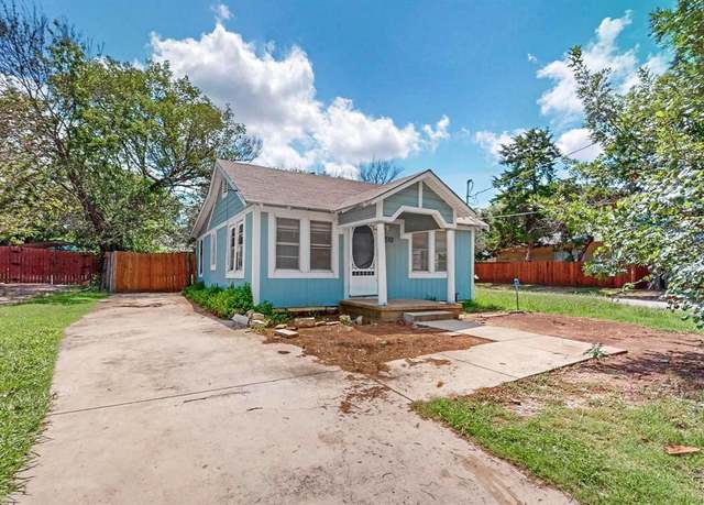 Property at 510 N Bradshaw St, Denton, TX 76209, 2 beds, 1 bath