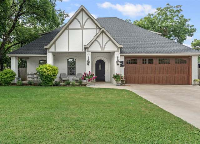 Property at 703 W 2nd St, Cleburne, TX 76033, 3 beds, 2.5 baths