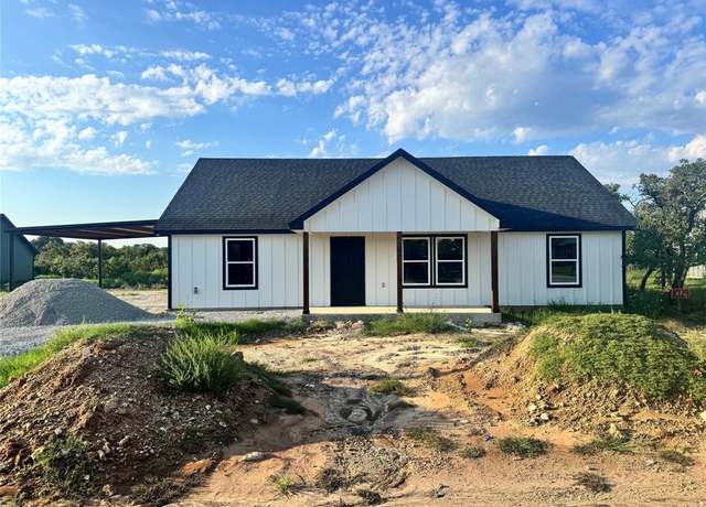 Property at 1029 Neal Rd, Azle, TX 76020, 3 beds, 2 baths
