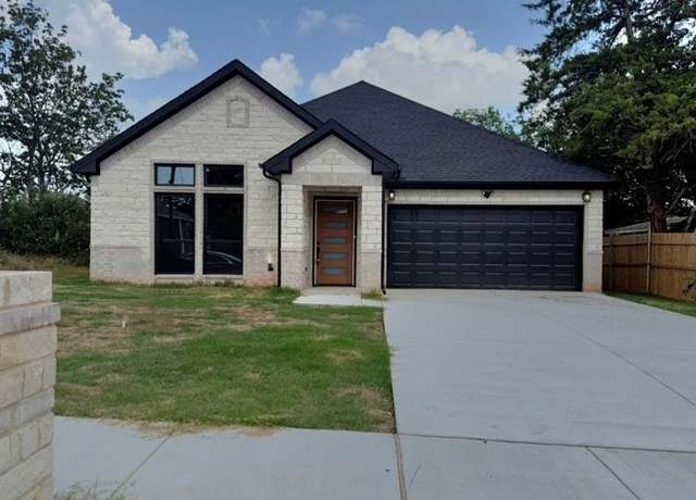 Property at 1507 Langston St, Fort Worth, TX 76105, 3 beds, 2 baths