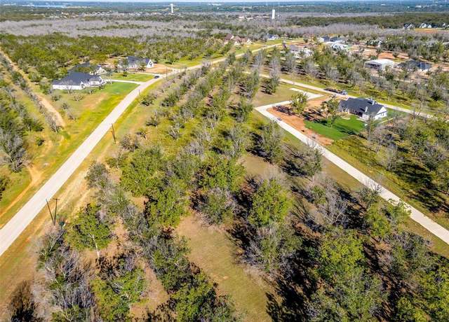 Property at 8412 W Landings Rd, Granbury, TX 76049