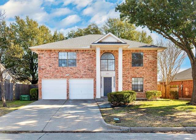 Property at 5315 Faireast Ct, Arlington, TX 76018, 4 beds, 2.5 baths